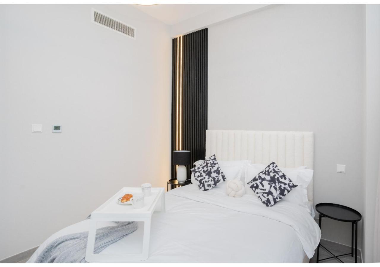 Contemporary 1br With Relaxing Views In Noor 1 By Vibel Dubai