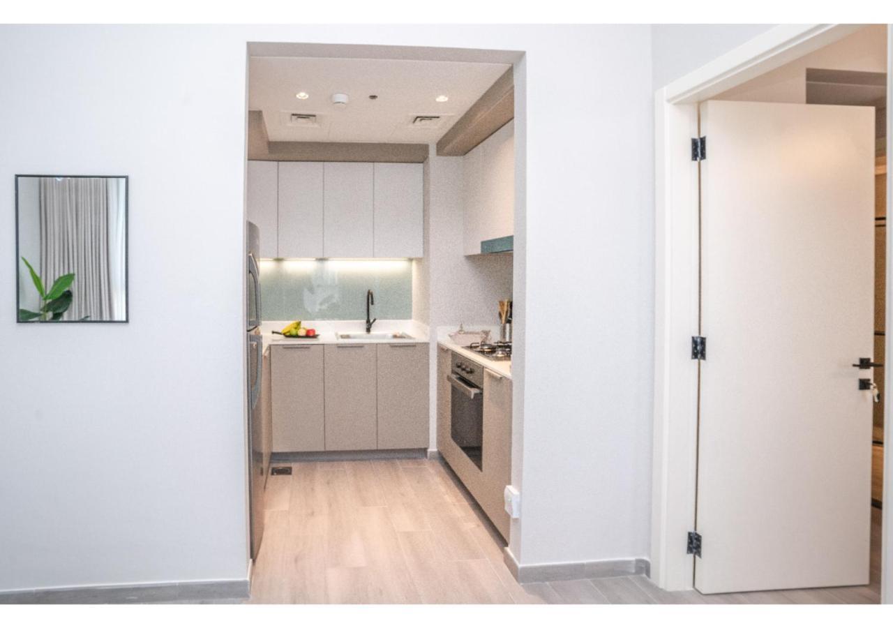 Apartment Contemporary 1br With Relaxing Views In Noor 1 By Vibel