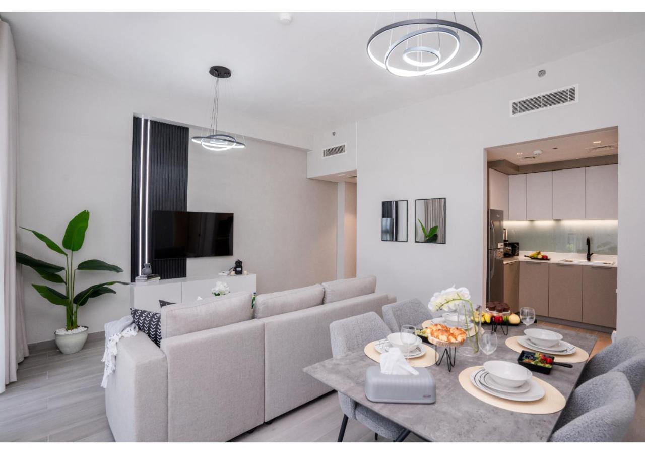 Contemporary 1br With Relaxing Views In Noor 1 By Vibel Apartment *