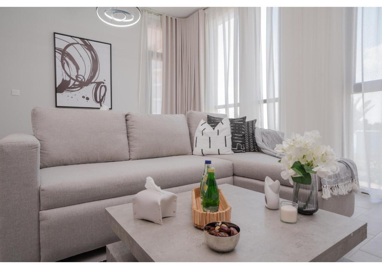 Contemporary 1br With Relaxing Views In Noor 1 By Vibel * Dubai