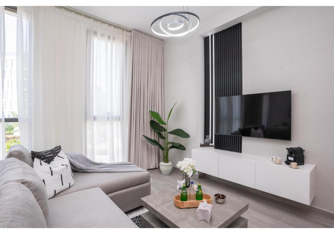 Apartment Contemporary 1br With Relaxing Views In Noor 1 By Vibel