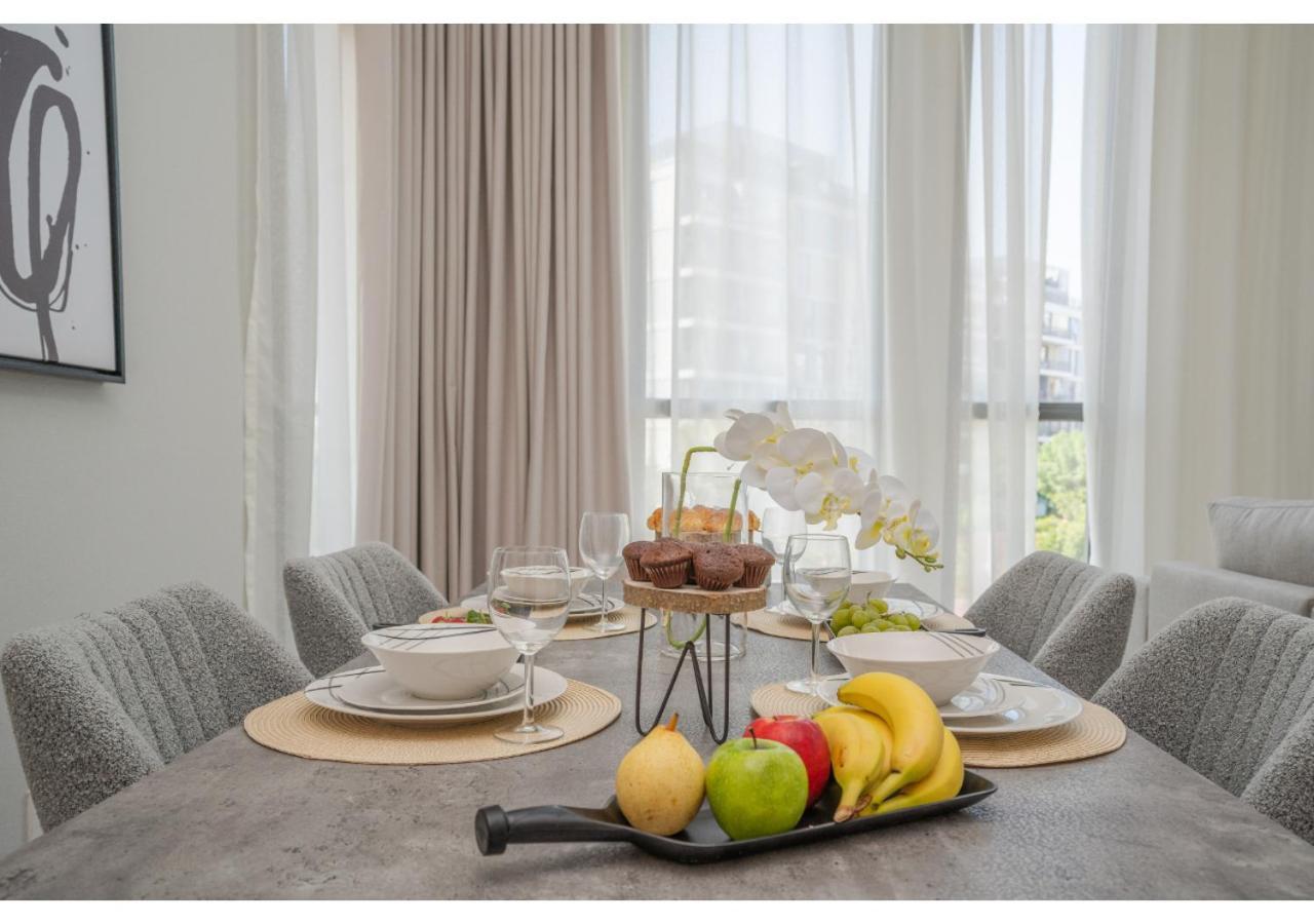 Apartment Contemporary 1br With Relaxing Views In Noor 1 By Vibel